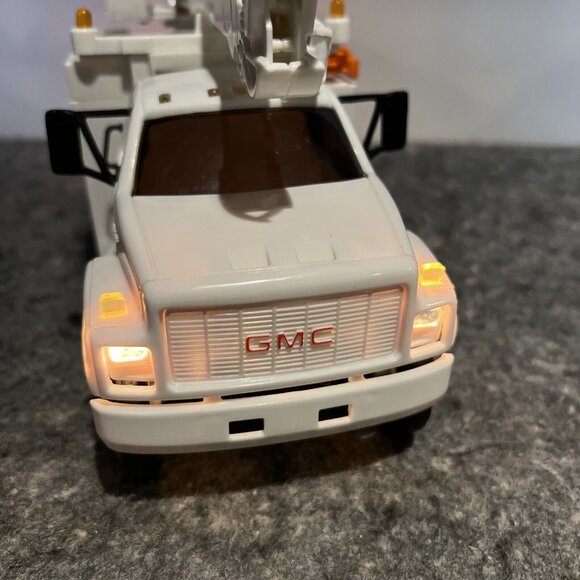 11" DG PRODUCTIONS -1996-2-1 Nevada Power Pole Setter Truck Auger Digger Truck - Picture 16 of 16